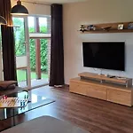 Dom wakacyjny Modernes In Ostfriesland Bis 10 Personen Mit 4 Schlafzimmer Und Garten