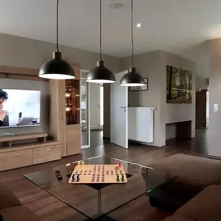 Modernes In Ostfriesland Bis 10 Personen Mit 4 Schlafzimmer Und Garten Ferienhaus Uplengen