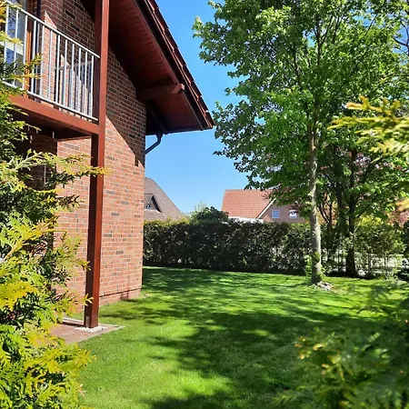 Casa de Férias Modernes Ferienhaus In Ostfriesland Bis 10 Personen Mit 4 Schlafzimmer Und Garten Uplengen