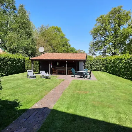 Modernes In Ostfriesland Bis 10 Personen Mit 4 Schlafzimmer Und Garten *