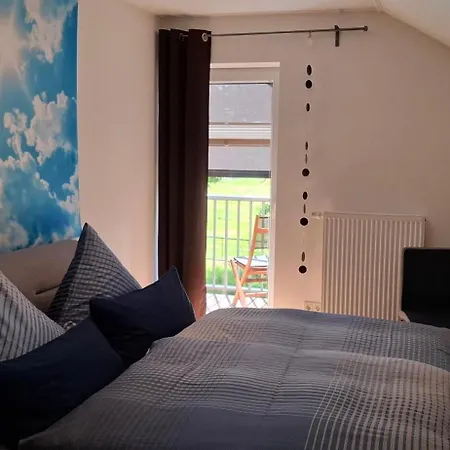 Modernes In Ostfriesland Bis 10 Personen Mit 4 Schlafzimmer Und Garten Uplengen
