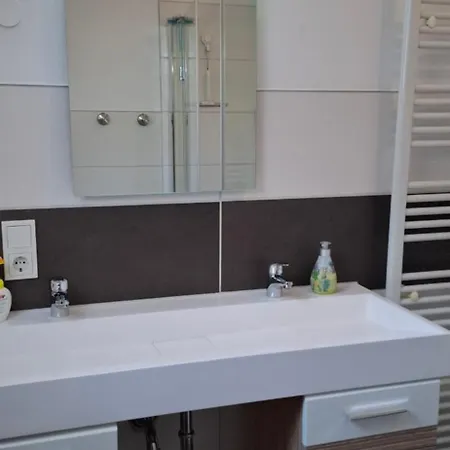 Mit Garten 펜션 Uplengen