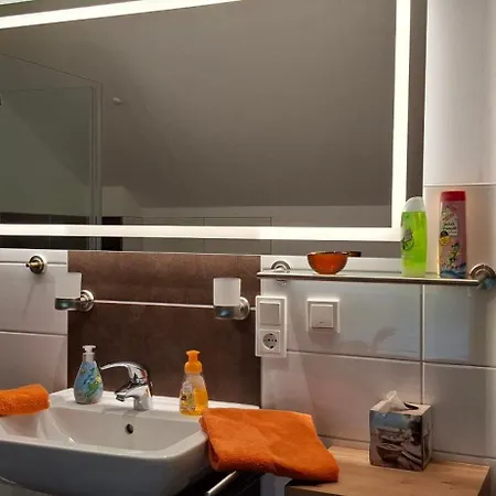 Modernes In Ostfriesland Bis 10 Personen Mit 4 Schlafzimmer Und Garten * Uplengen