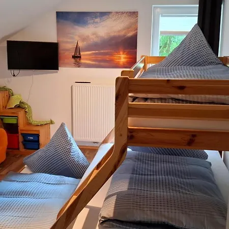 Tatil Evi Modernes In Ostfriesland Bis 10 Personen Mit 4 Schlafzimmer Und Garten