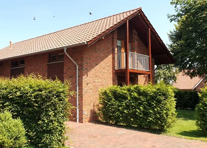 Modernes Ferienhaus In Ostfriesland Bis 10 Personen Mit 4 Schlafzimmer Und Garten Uplengen