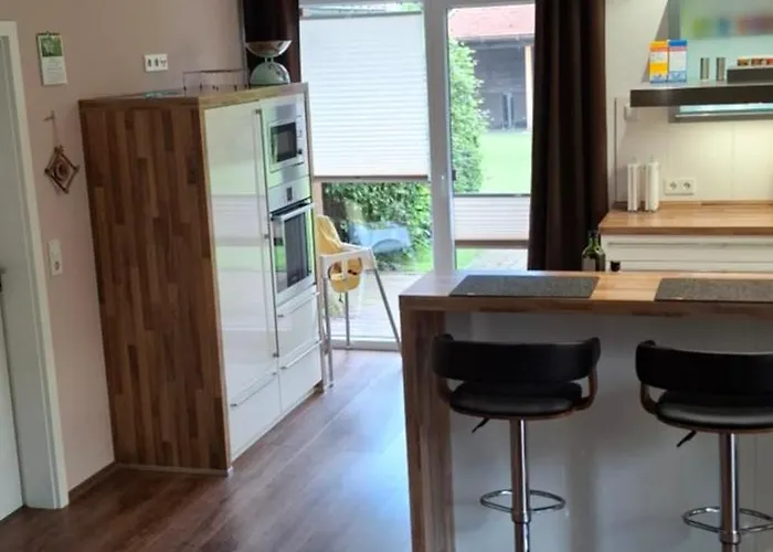 Casa de Férias Modernes Ferienhaus In Ostfriesland Bis 10 Personen Mit 4 Schlafzimmer Und Garten