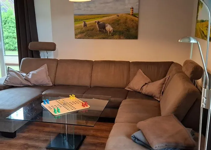 Casa de Férias Modernes Ferienhaus In Ostfriesland Bis 10 Personen Mit 4 Schlafzimmer Und Garten Uplengen