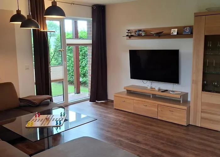 Casa de Férias Modernes Ferienhaus In Ostfriesland Bis 10 Personen Mit 4 Schlafzimmer Und Garten