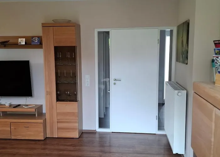 Modernes Ferienhaus In Ostfriesland Bis 10 Personen Mit 4 Schlafzimmer Und Garten Casa de Férias Uplengen