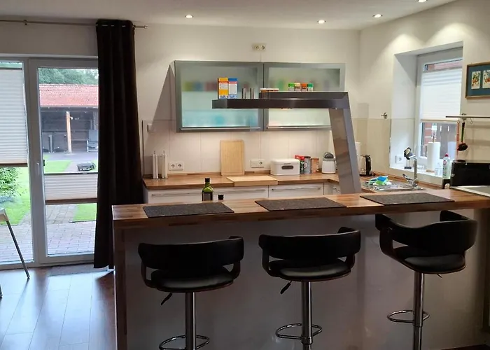 Modernes Ferienhaus In Ostfriesland Bis 10 Personen Mit 4 Schlafzimmer Und Garten Casa de Férias