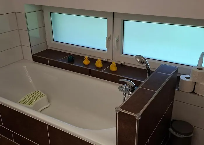 Modernes Ferienhaus In Ostfriesland Bis 10 Personen Mit 4 Schlafzimmer Und Garten *