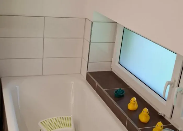 Modernes Ferienhaus In Ostfriesland Bis 10 Personen Mit 4 Schlafzimmer Und Garten