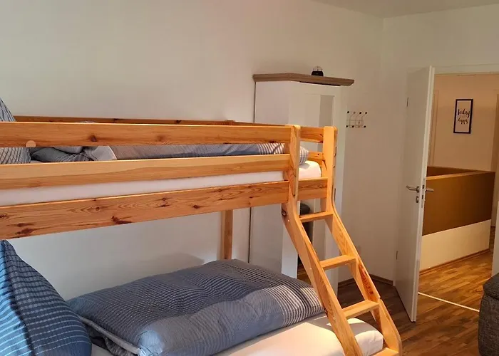 Modernes Ferienhaus In Ostfriesland Bis 10 Personen Mit 4 Schlafzimmer Und Garten Uplengen