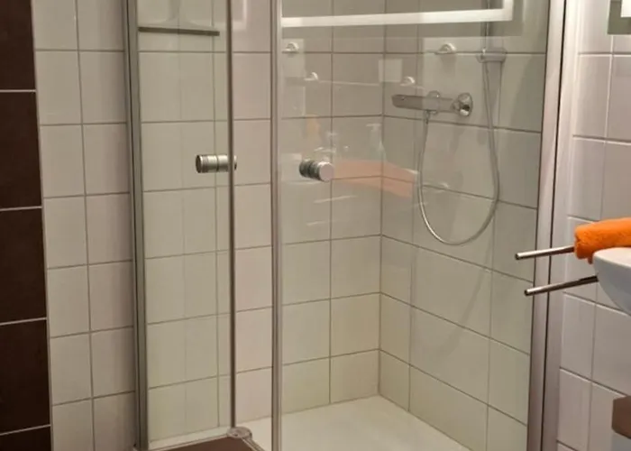 Casa de Férias Modernes Ferienhaus In Ostfriesland Bis 10 Personen Mit 4 Schlafzimmer Und Garten Uplengen